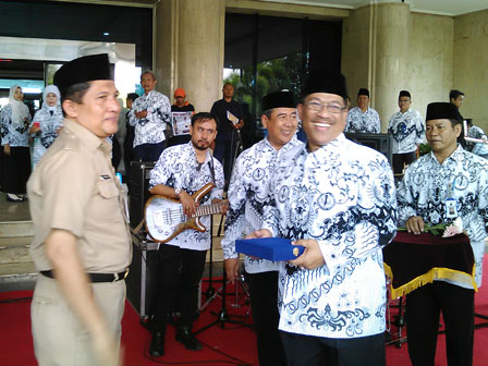 Pencarian PGRI Kota Ternate - Persatuan Guru Republik Indonesia Cabang Kota Ternate